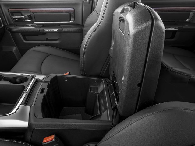 Used 2017 RAM 1500 Laramie image 18