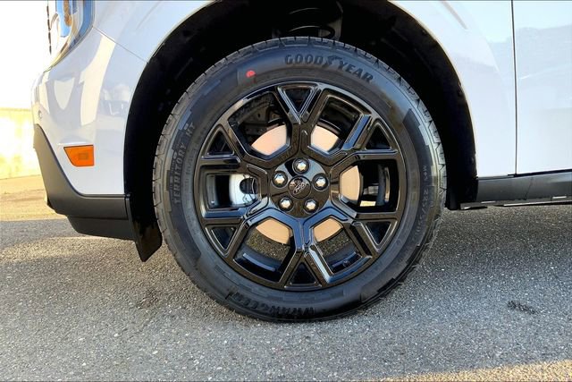 New 2025 Ford Maverick Lariat w/ Black Appearance Package image 12