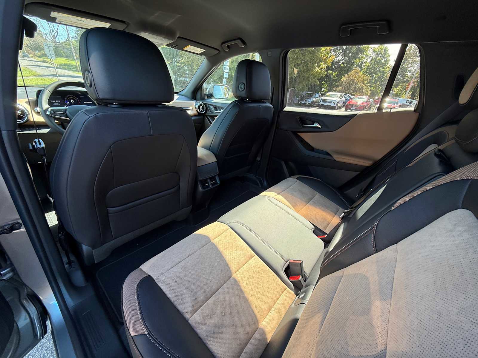 New 2026 Chevrolet Equinox ACTIV image 21