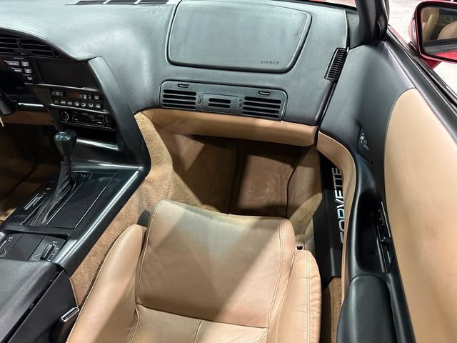 Used 1994 Chevrolet Corvette Coupe RWD image 12
