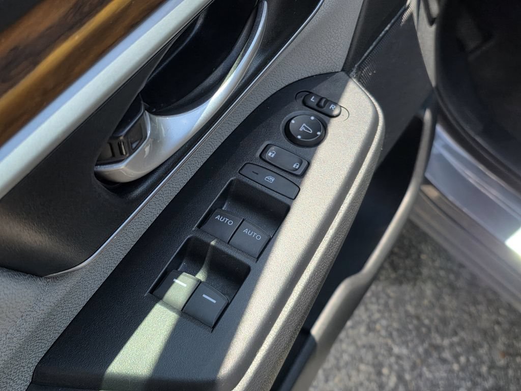 Used 2020 Honda CR-V EX image 17