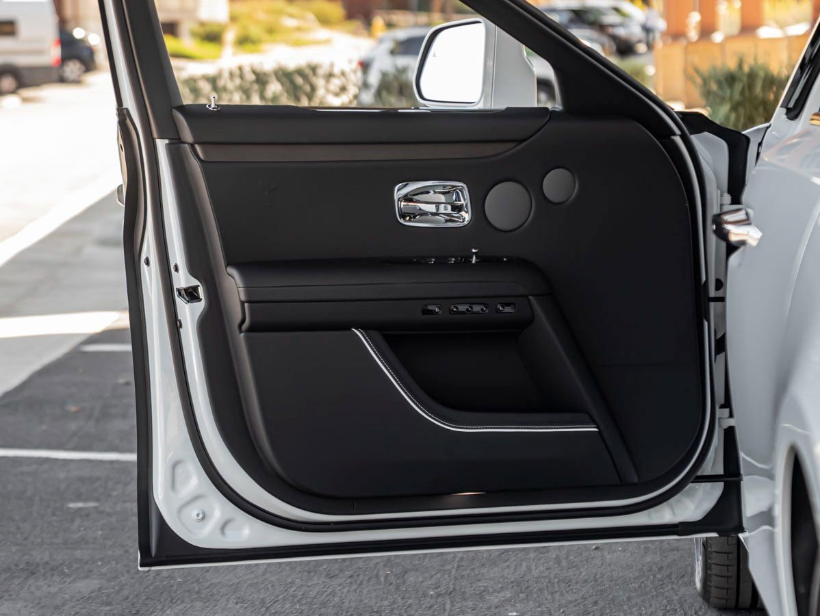 Used 2024 Rolls-Royce Ghost image 20