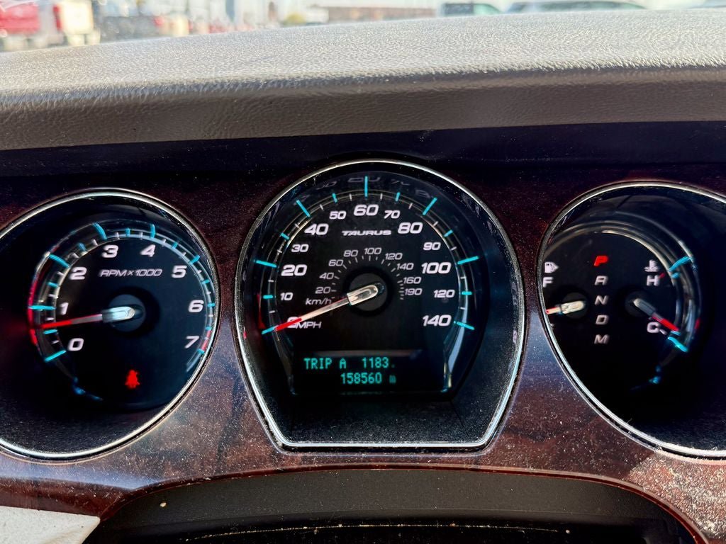 Used 2010 Ford Taurus SEL FWD image 18