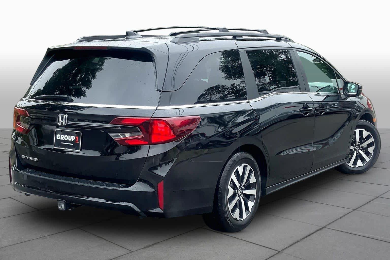 Used 2026 Honda Odyssey EX-L image 12