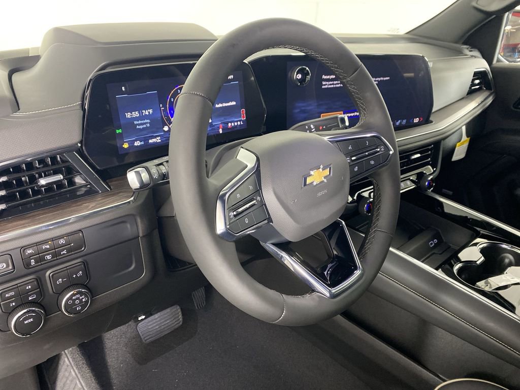New 2025 Chevrolet Suburban Premier image 11