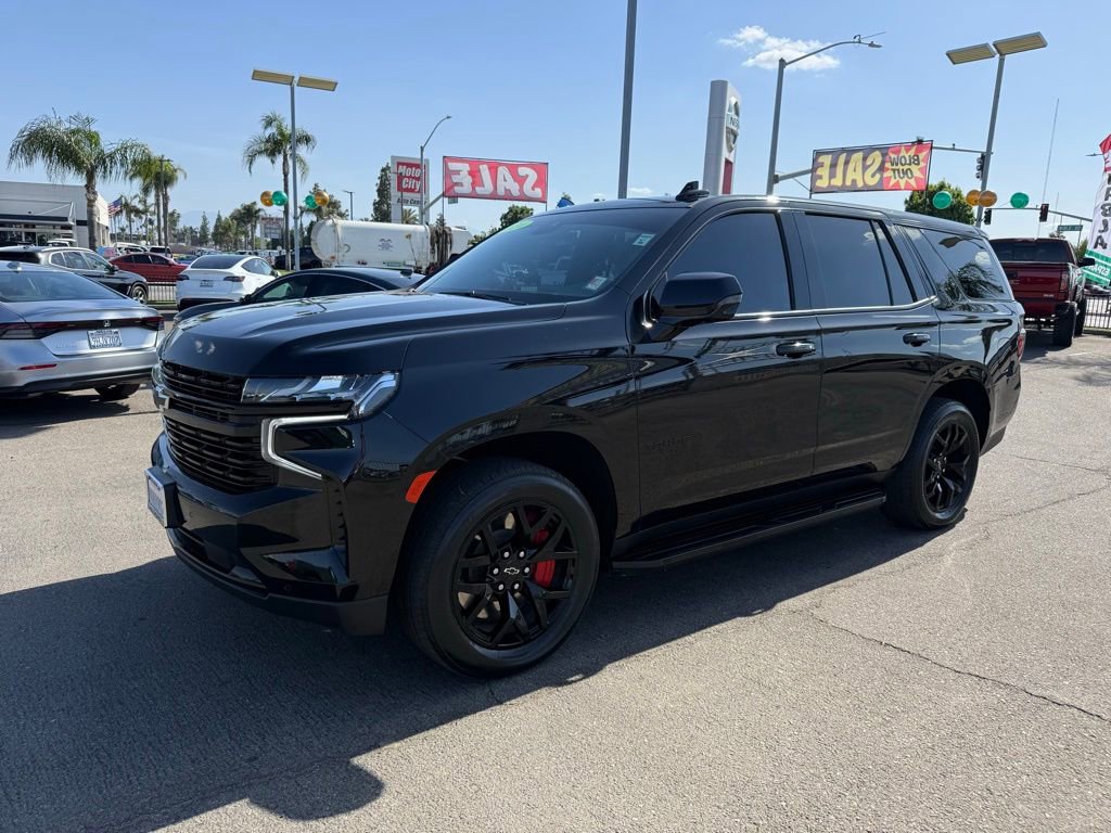 Used 2024 Chevrolet Tahoe RST w/ RST Performance Edition image 3