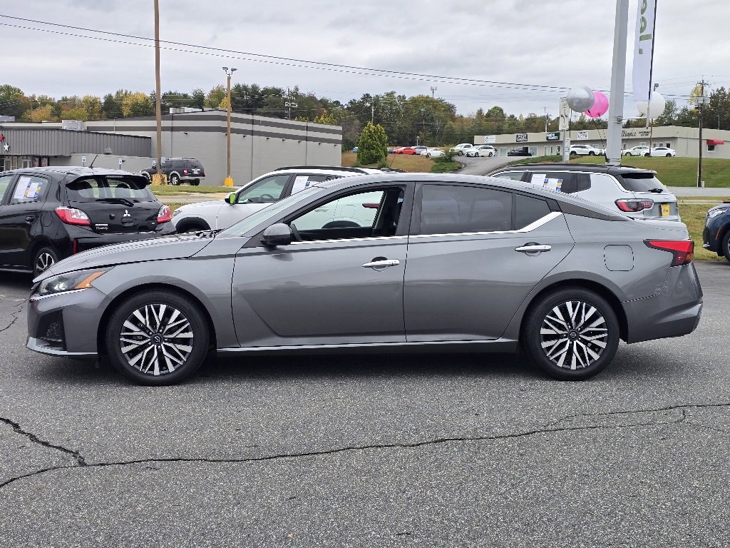 Used 2023 Nissan Altima 2.5 SV image 23