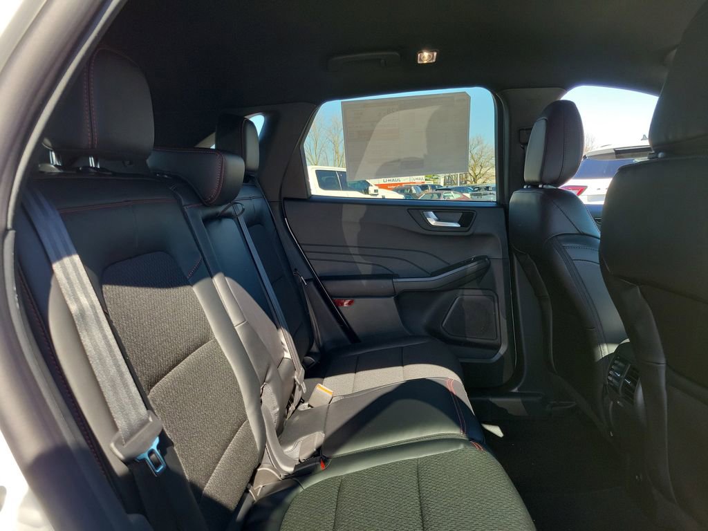 New 2026 Ford Escape ST-Line w/ Tech Pack #1 image 17