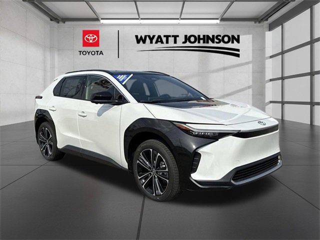 Used 2025 Toyota bZ4X AWD image 7