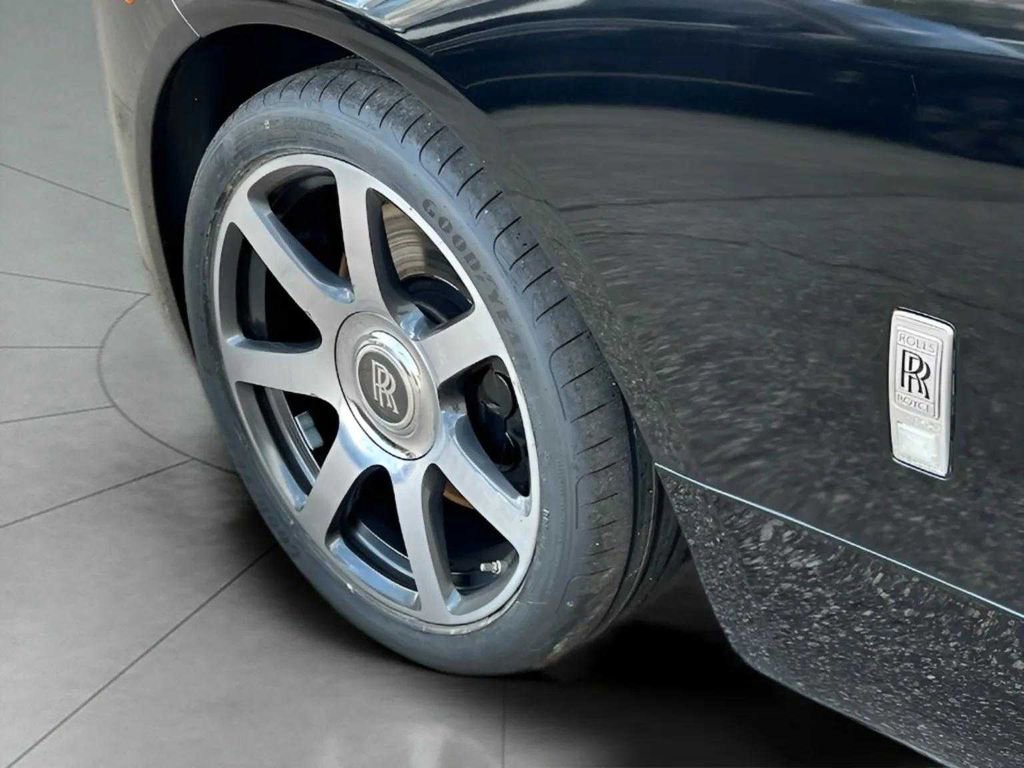 Certified 2017 Rolls-Royce Dawn image 22