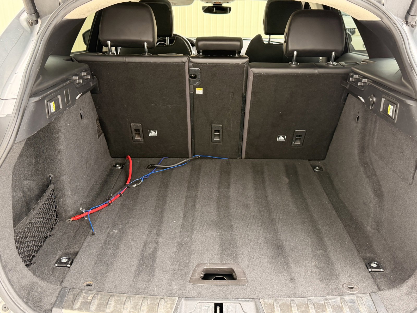 Used 2019 Jaguar F-PACE R-Sport image 24