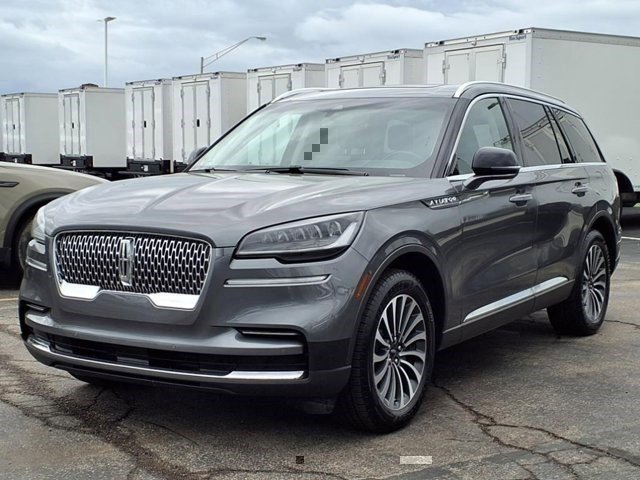 Certified 2023 Lincoln Aviator AWD w/ Premium Package image 2