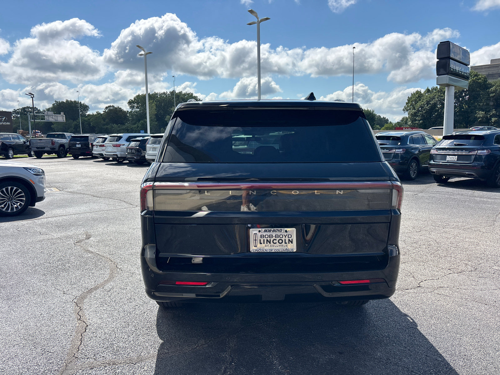 New 2027 Lincoln Navigator L Reserve w/ Jet Appearance Package AWD/4WD image 6