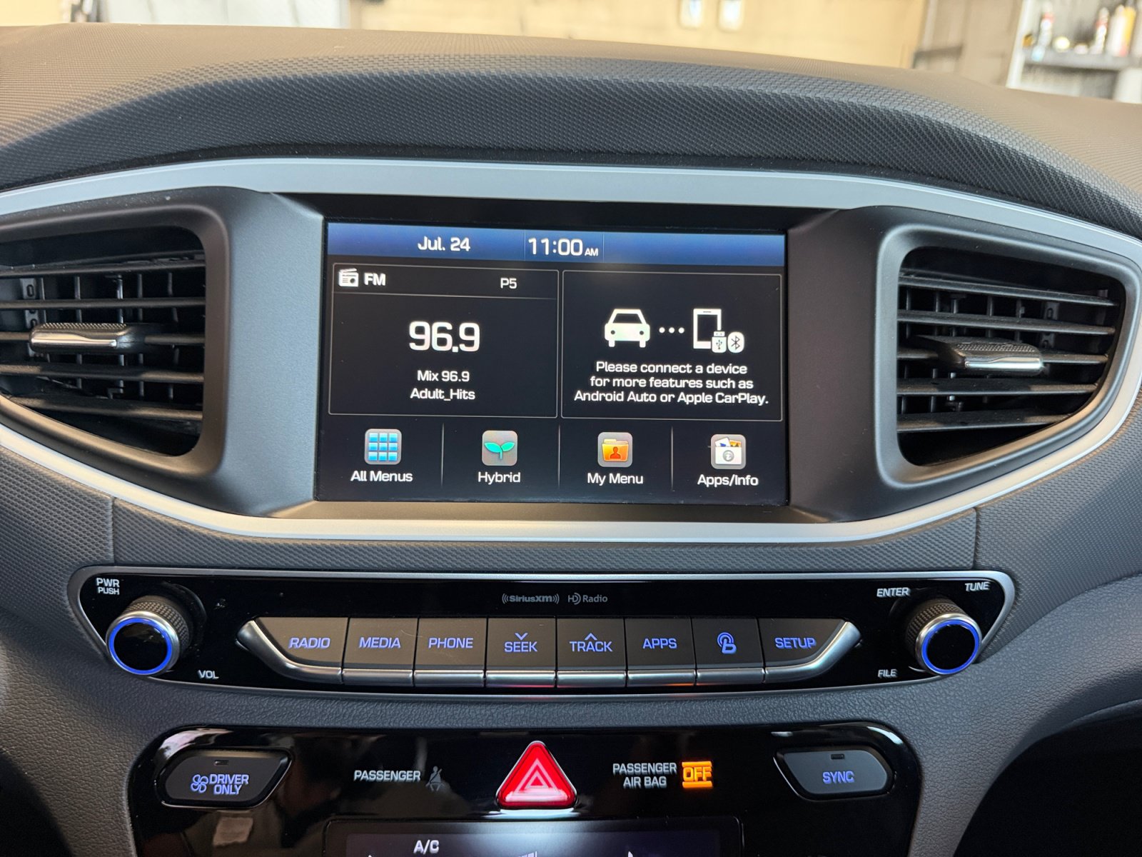 Used 2019 Hyundai Ioniq Limited FWD image 10