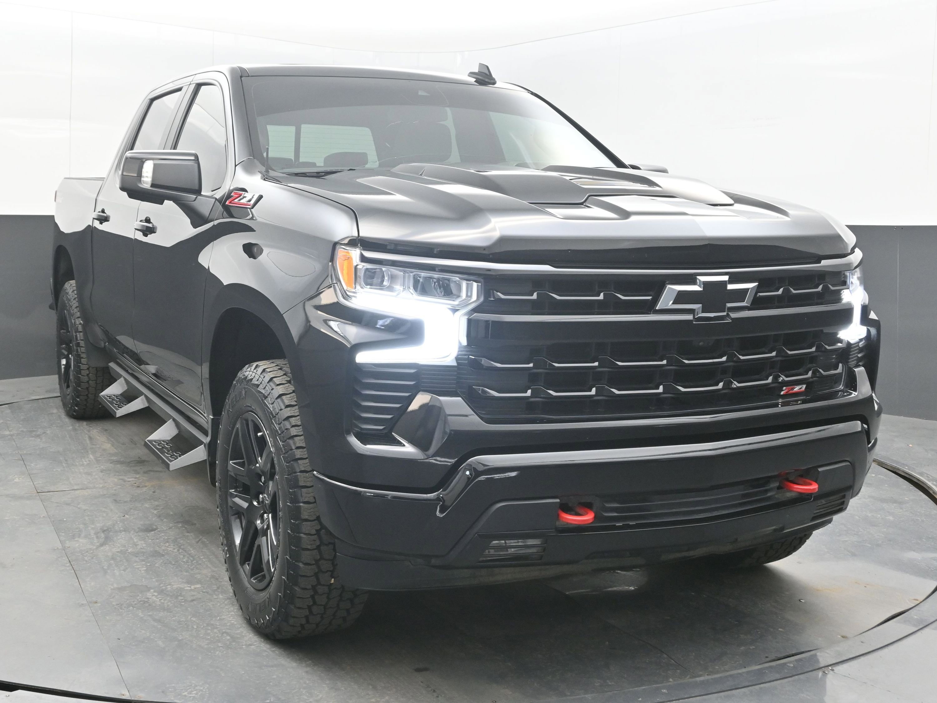 Certified 2023 Chevrolet Silverado 1500 LT Trail Boss w/ LT Trail Boss Premium Package image 3