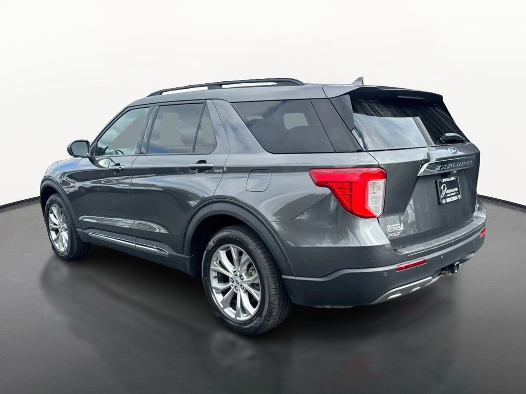 Used 2020 Ford Explorer XLT w/ Equipment Group 202A AWD/4WD image 5