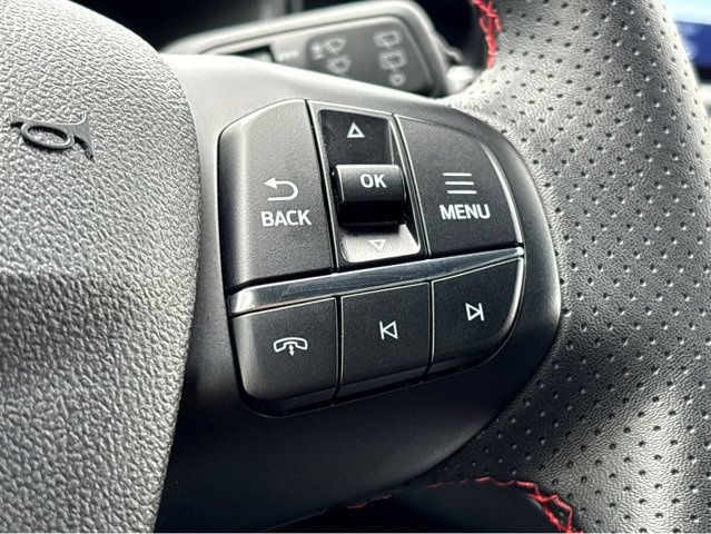 Used 2025 Ford Escape ST-Line FWD image 11