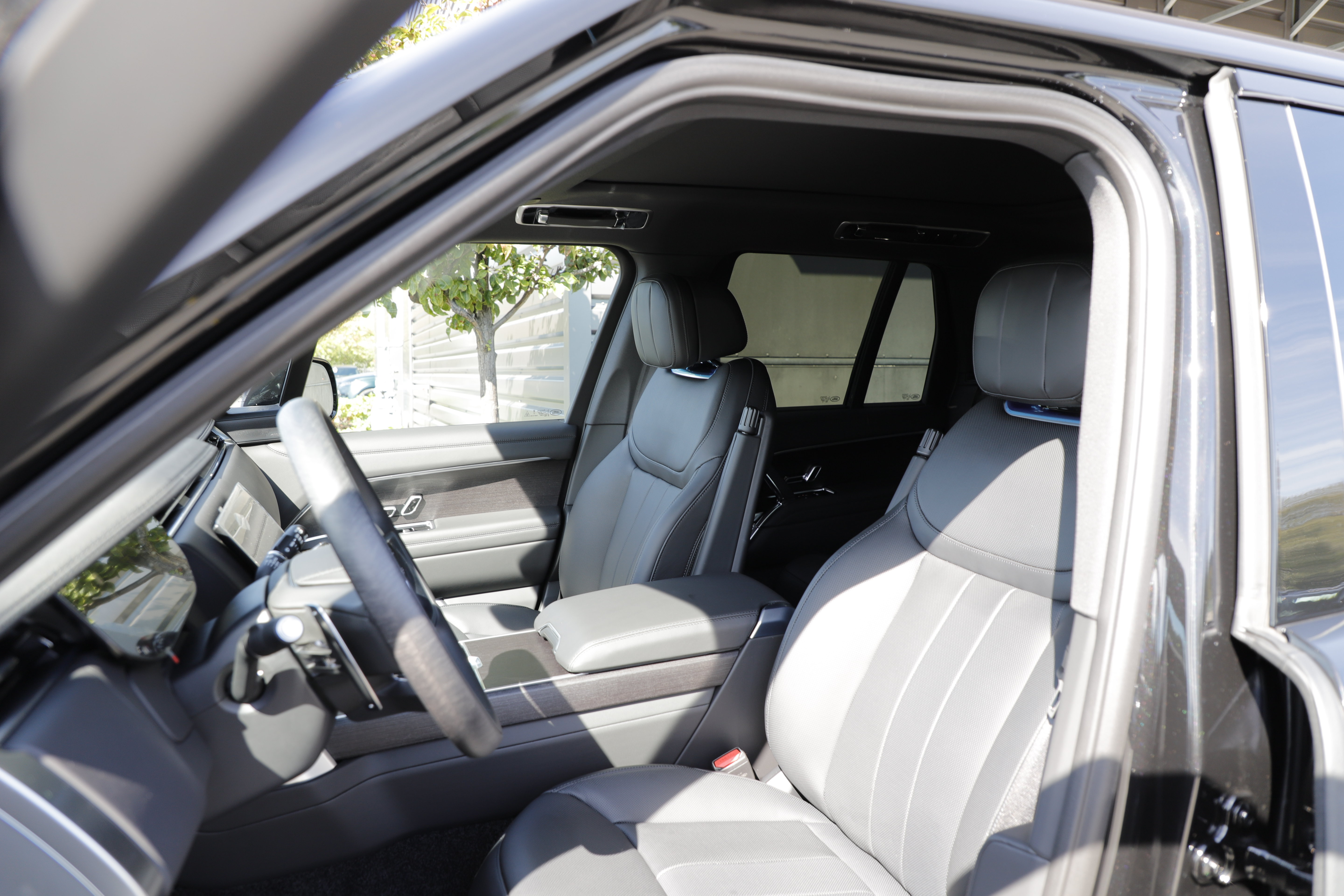 New 2026 Land Rover Range Rover SE AWD/4WD image 21