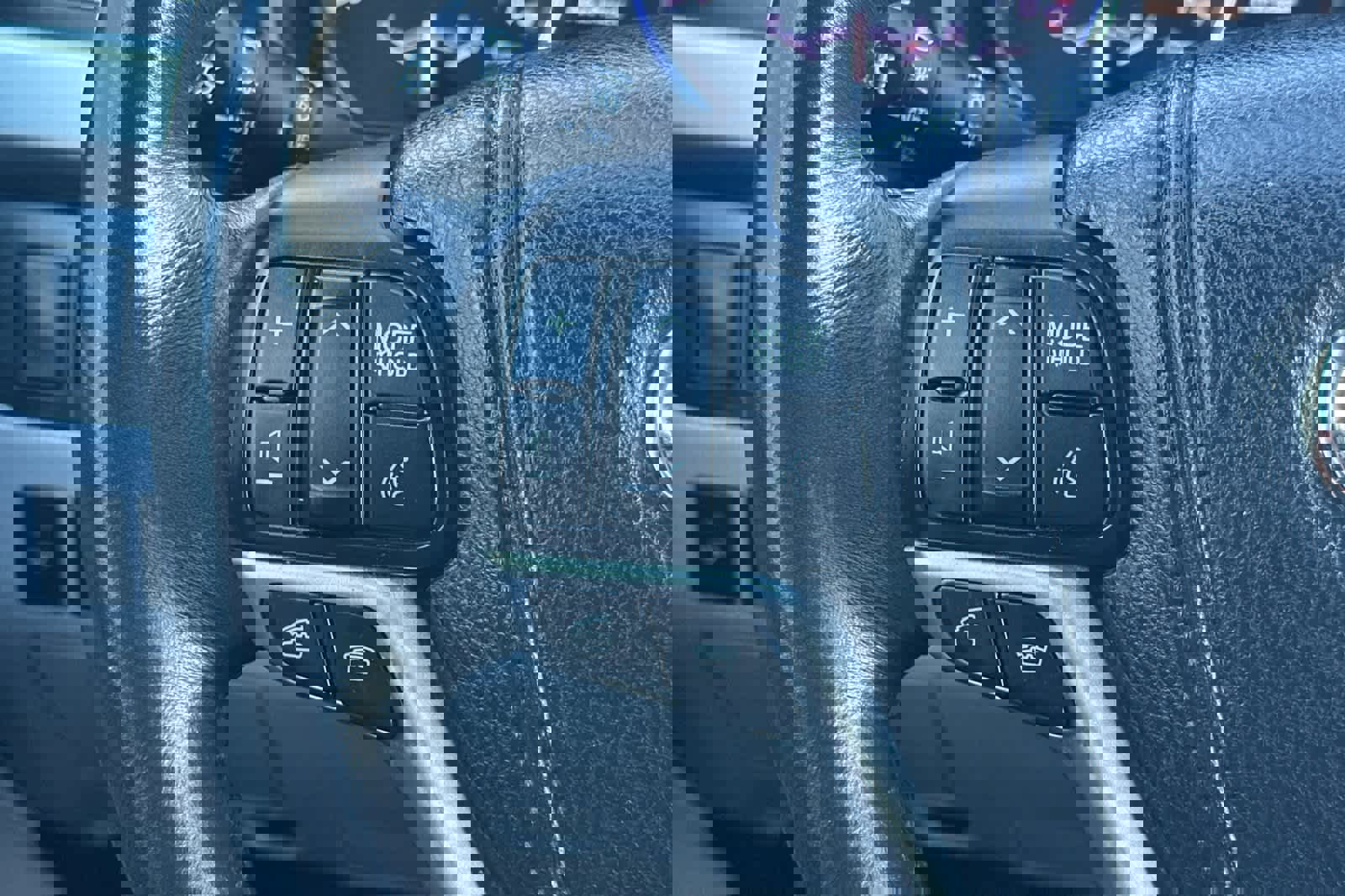 Used 2014 Toyota Highlander Limited image 27