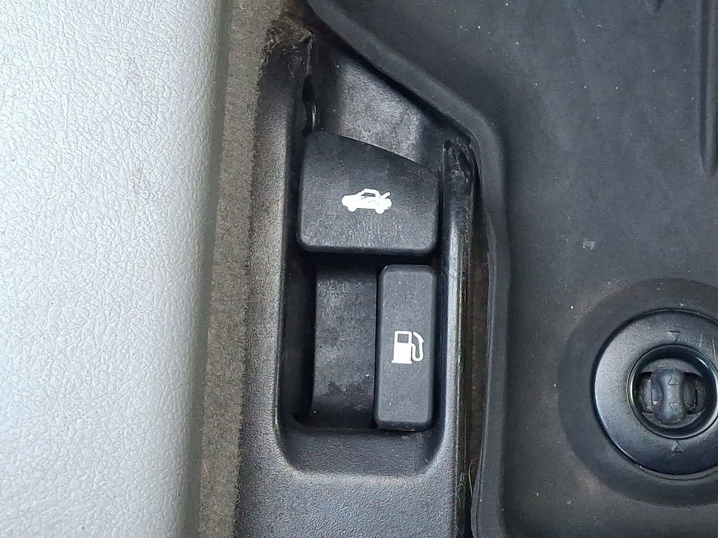 Used 2017 Toyota Camry XLE FWD image 26