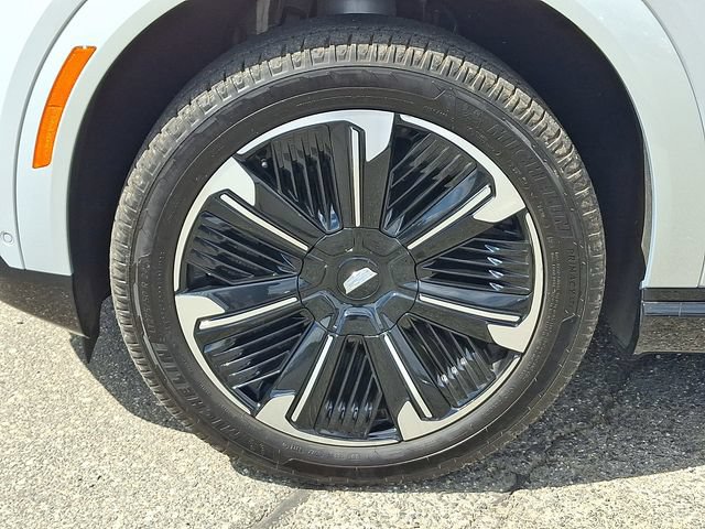 Certified 2025 Cadillac Escalade IQ Sport 2 AWD/4WD image 6