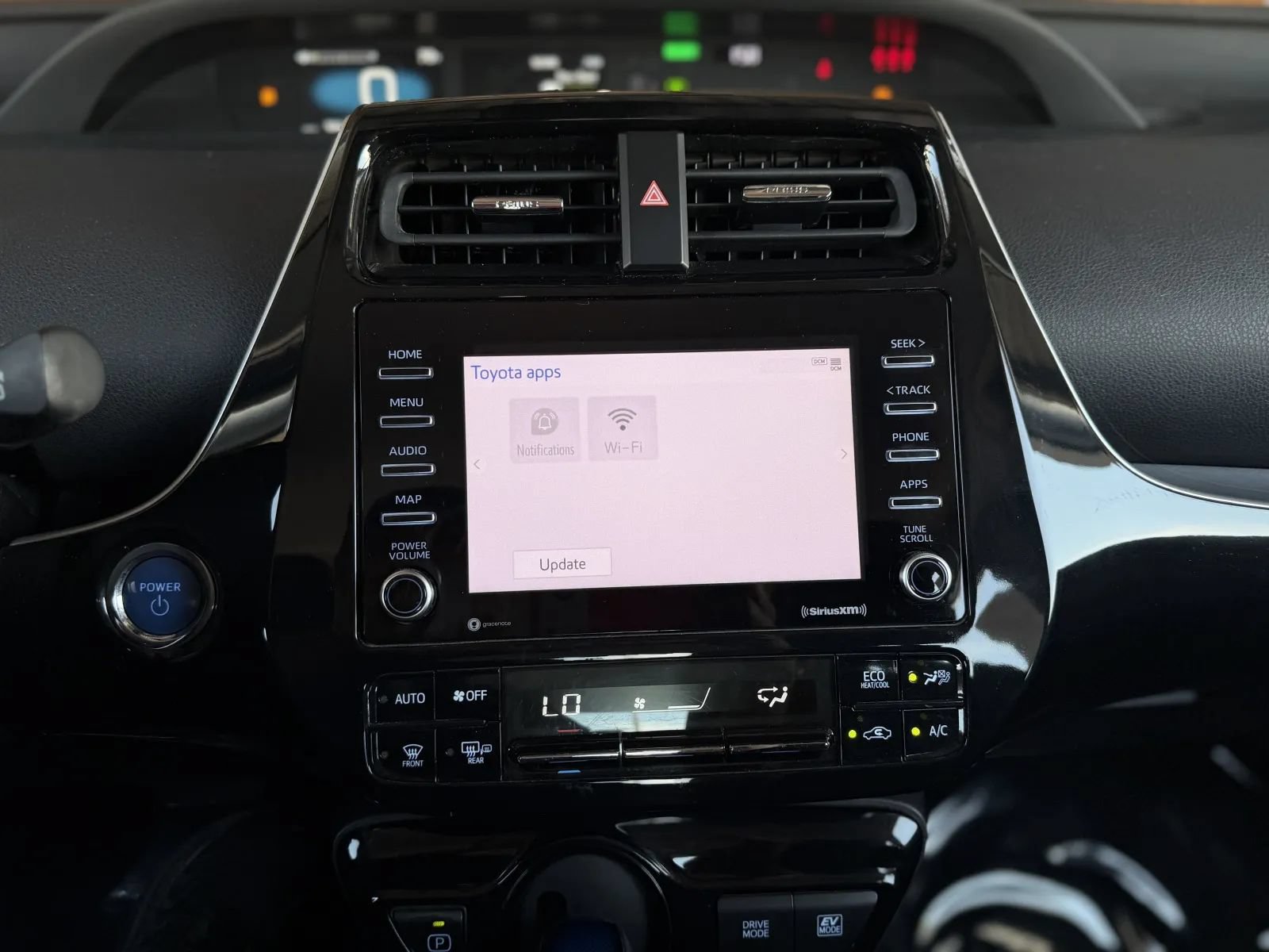Used 2021 Toyota Prius LE AWD/4WD image 29