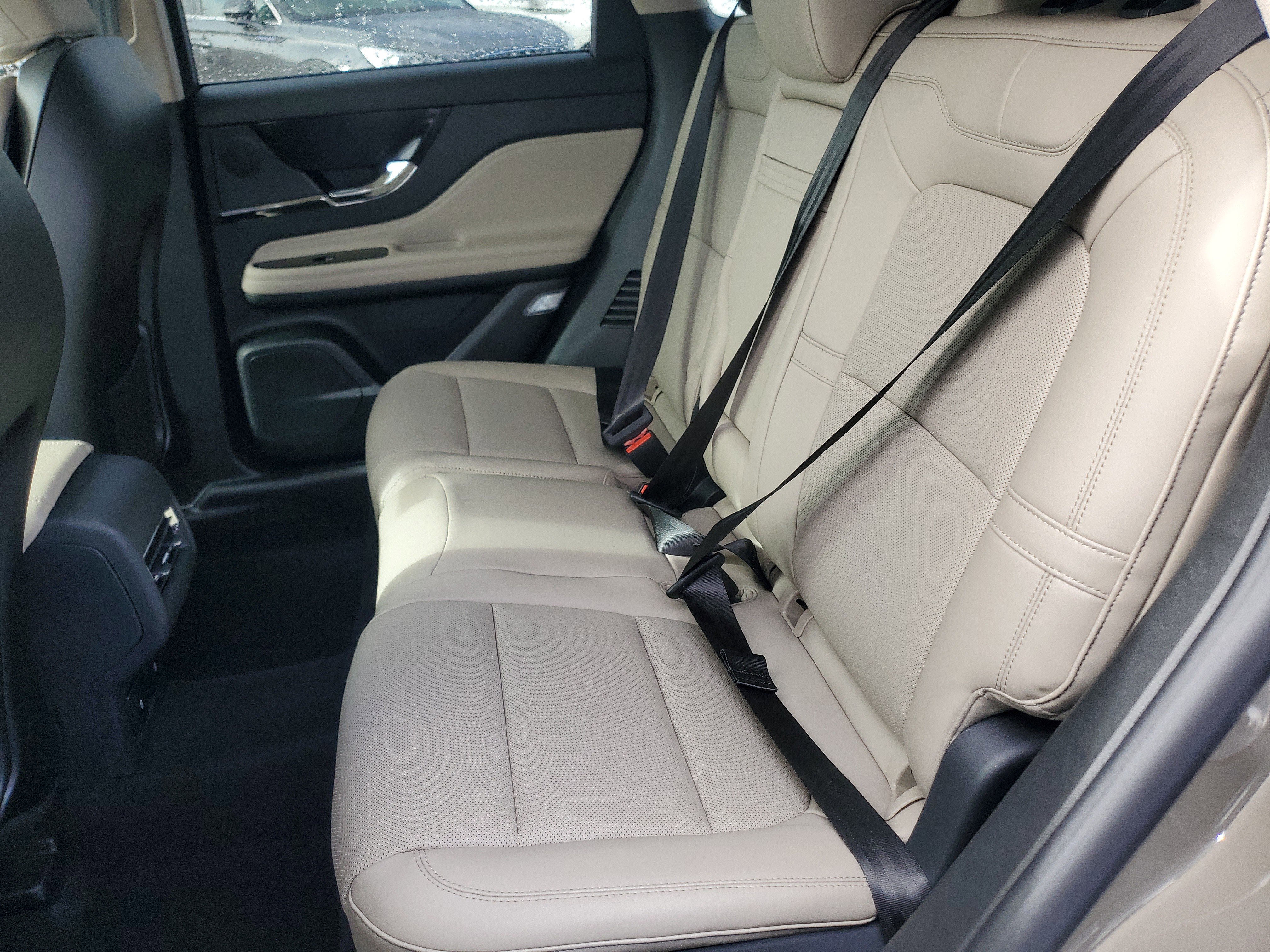 New 2026 Lincoln Corsair Premiere image 28