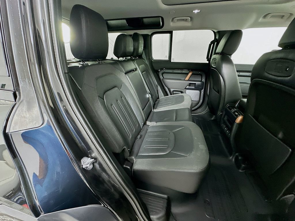 Used 2020 Land Rover Defender 110 S image 28