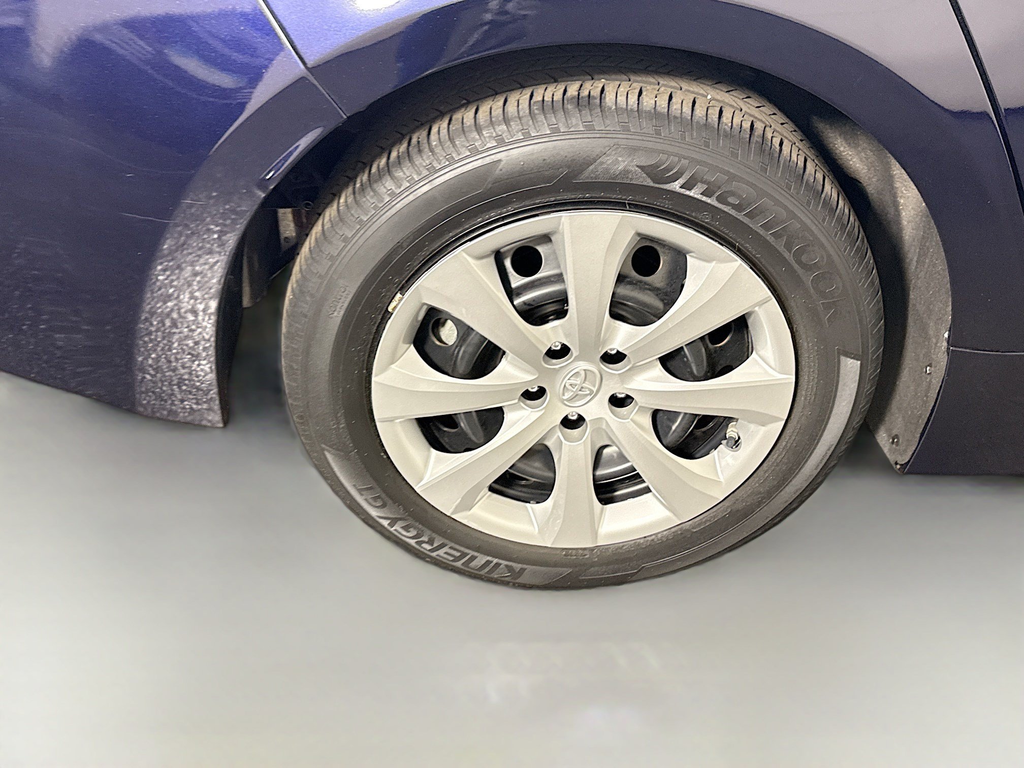 Used 2020 Toyota Corolla LE FWD image 32