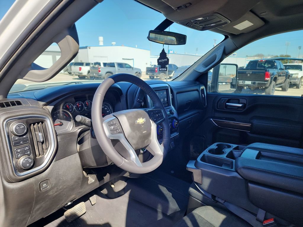 Used 2022 Chevrolet Silverado 2500 LT w/ Convenience Package image 10