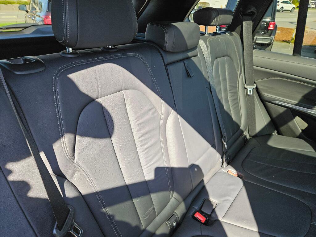 Used 2019 BMW X5 xDrive40i w/ Convenience Package image 15