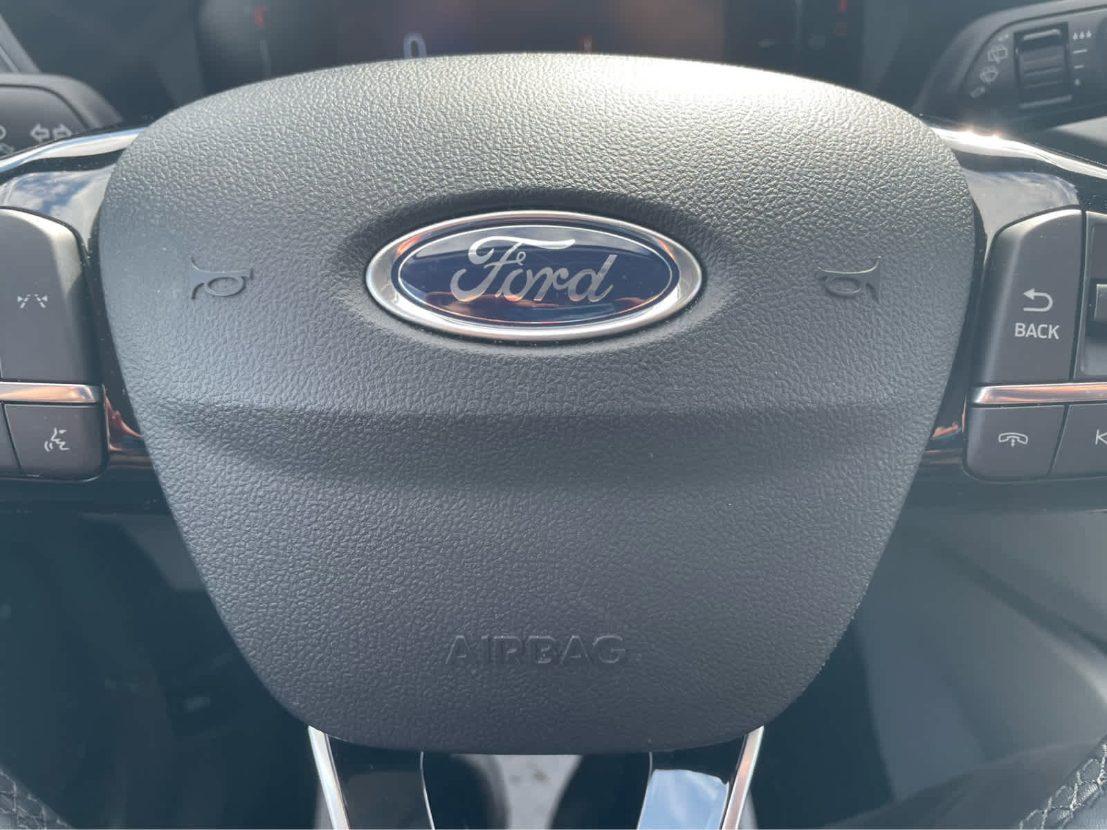 Used 2025 Ford Escape Active w/ Cold Weather Package image 15