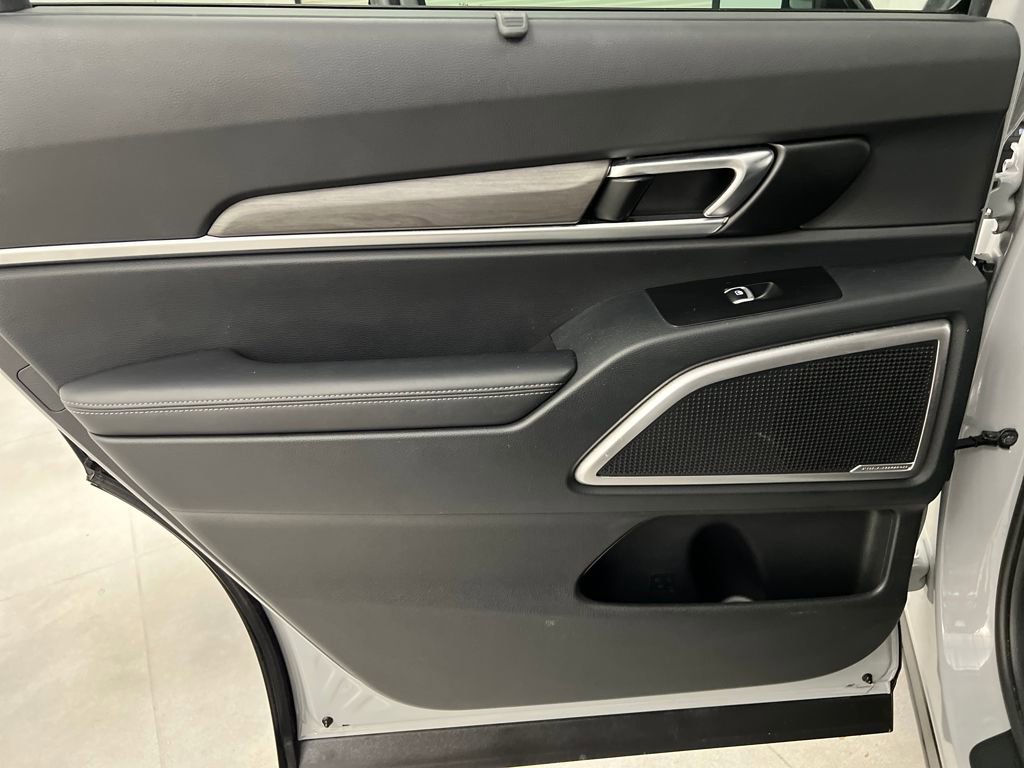 Used 2024 Kia Telluride EX X-Line image 16