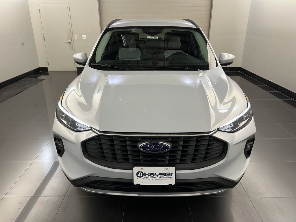 New 2026 Ford Escape SE image 2