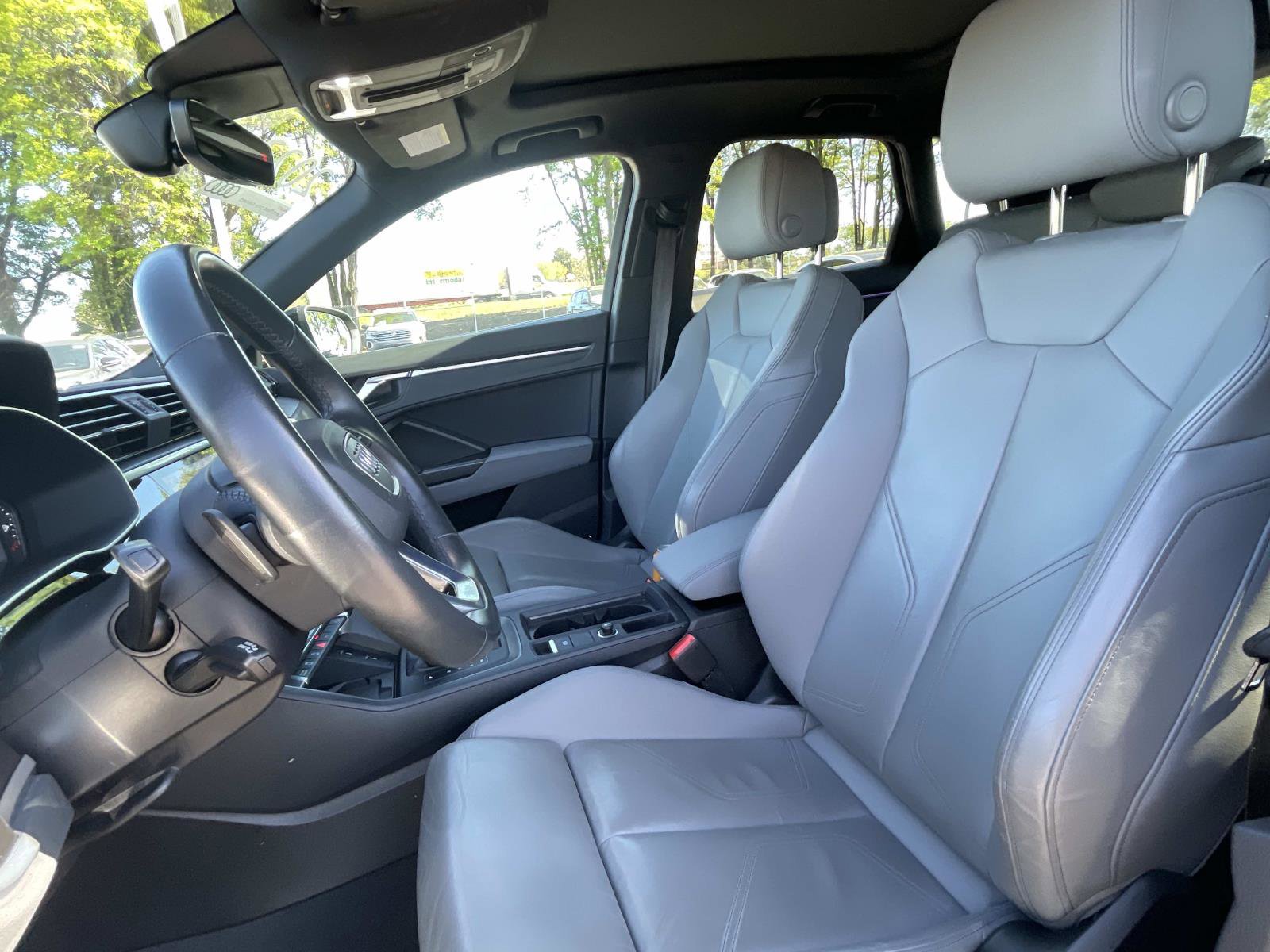 Certified 2023 Audi Q3 2.0T Premium Plus w/ Premium Plus Package image 19