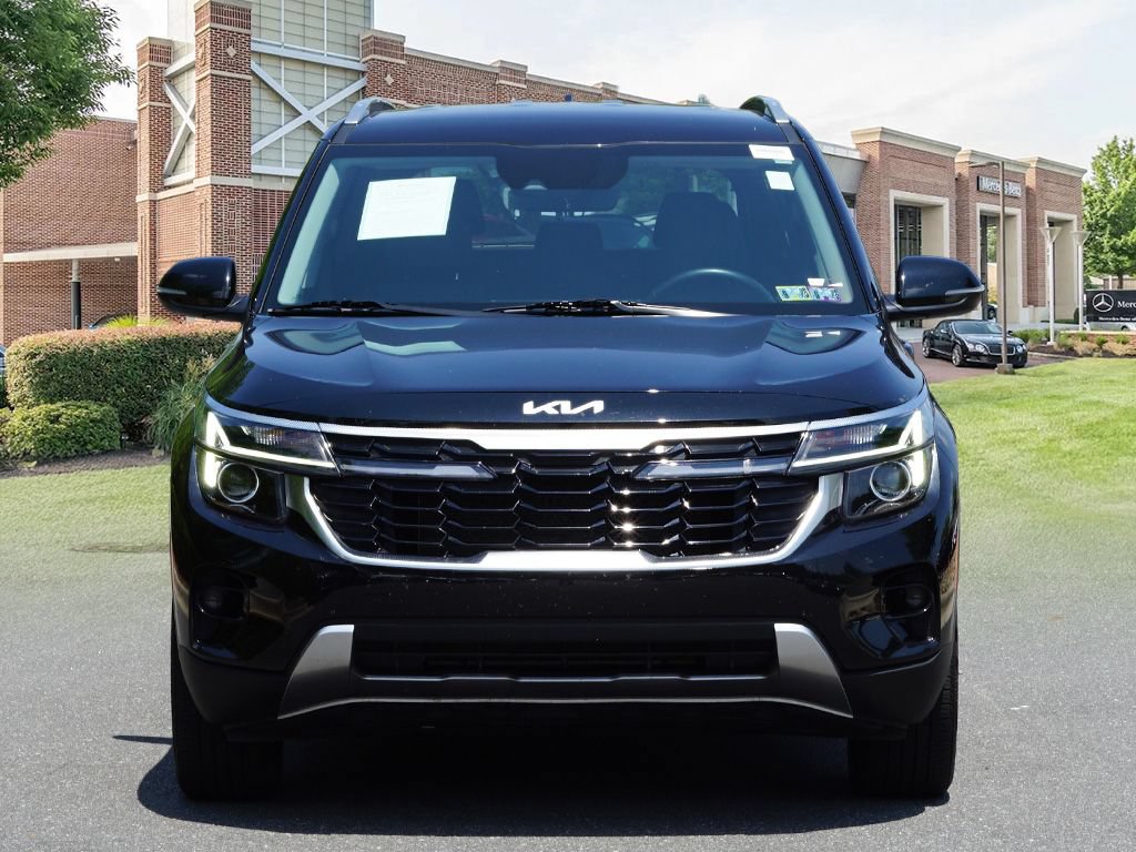 Used 2024 Kia Seltos S AWD/4WD image 2