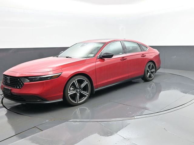 Used 2024 Honda Accord Sport image 2