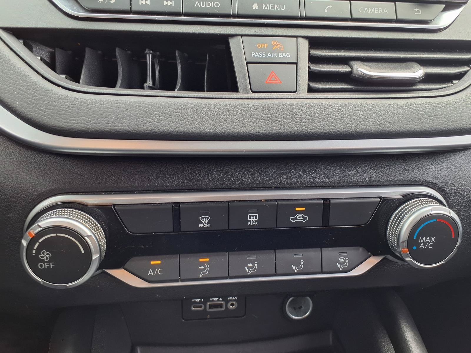 Used 2022 Nissan Altima 2.5 SR FWD image 9