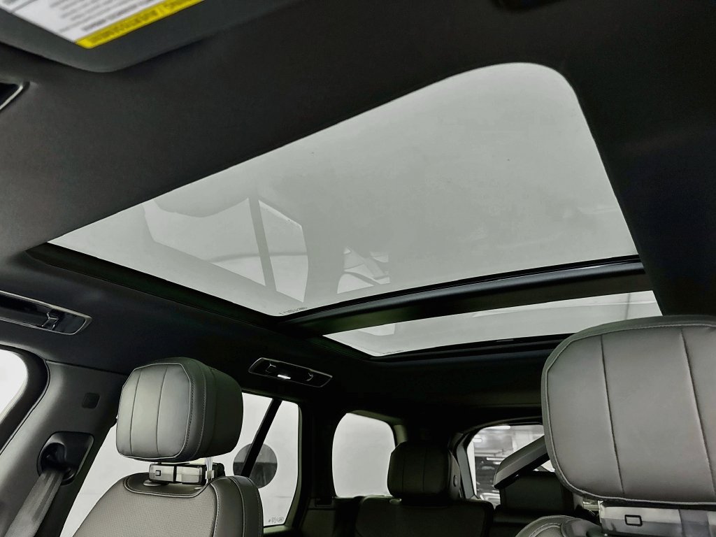 New 2027 Land Rover Range Rover SE AWD/4WD image 22