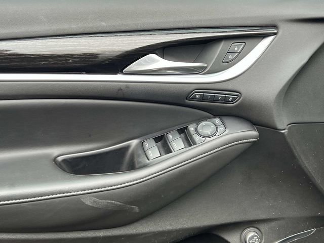 Used 2020 Buick Enclave Avenir image 19