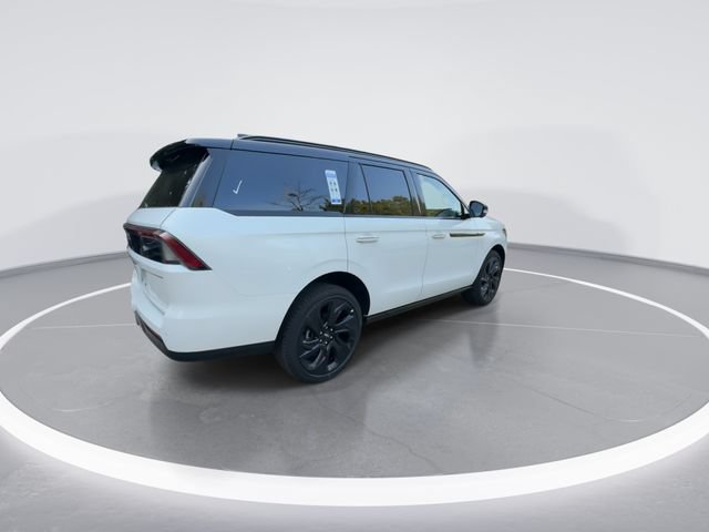 New 2027 Lincoln Navigator Black Label AWD/4WD image 8