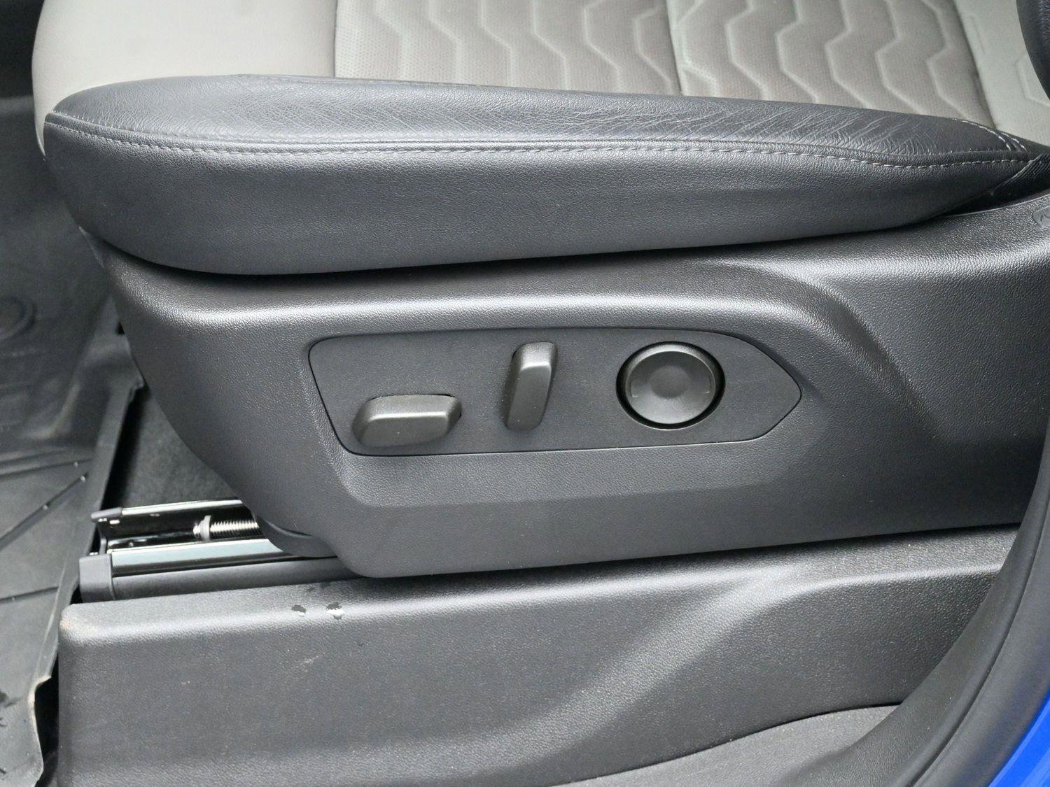 Used 2025 Chevrolet Silverado 1500 ZR2 w/ Technology Package image 14