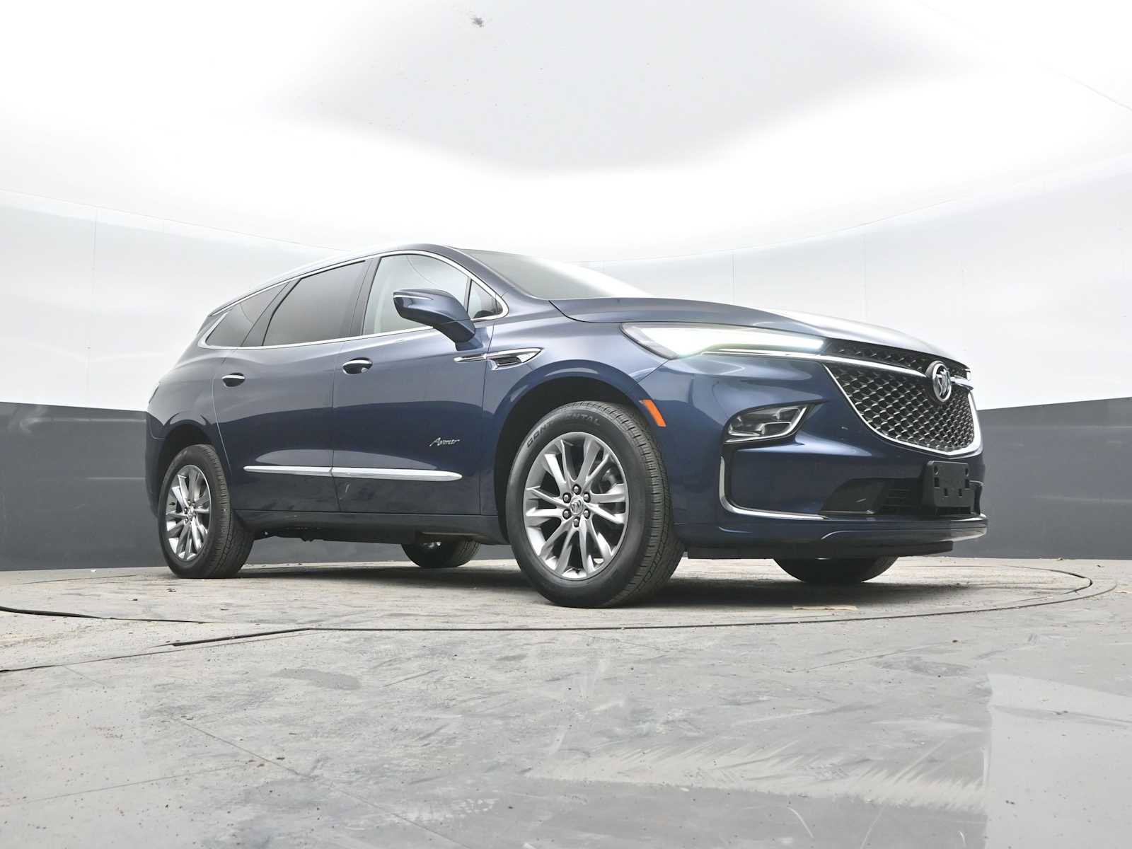 Used 2023 Buick Enclave Avenir w/ Avenir Technology Package image 46