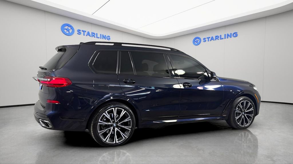Used 2021 BMW X7 xDrive40i w/ M Sport Package AWD/4WD image 10