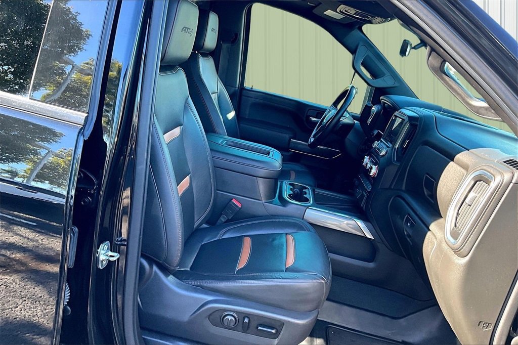 Used 2021 GMC Sierra 2500 AT4 w/ AT4 Premium Plus Package image 18