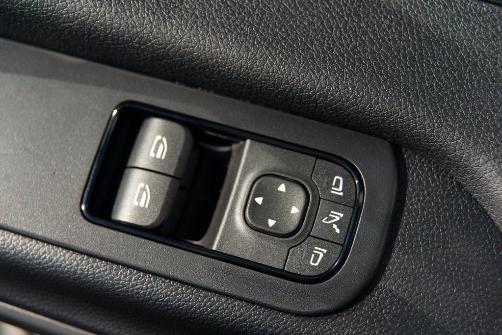 Used 2024 Mercedes-Benz Sprinter 144 Cargo image 22