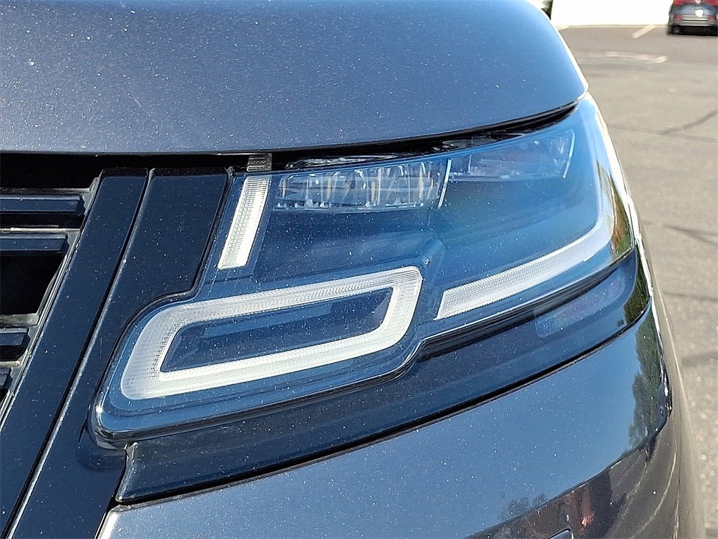 Used 2019 Land Rover Range Rover Velar R-Dynamic HSE image 10