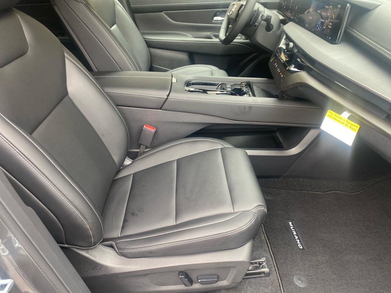 Used 2025 Nissan Murano SV AWD/4WD image 7