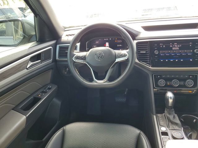 Used 2022 Volkswagen Atlas Cross Sport SE image 13