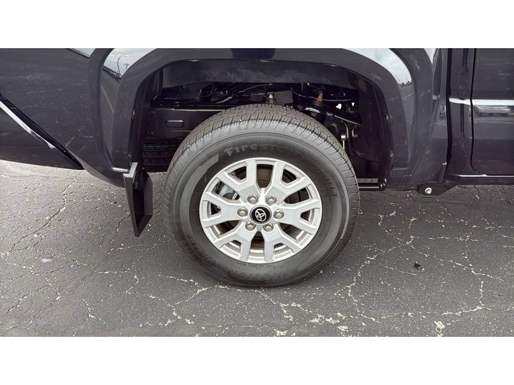 Certified 2024 Toyota Tacoma SR5 AWD/4WD image 12